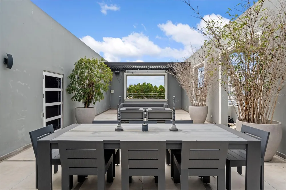 105 ORTEGON AVENUE #PH1 Guaynabo, PR 00966