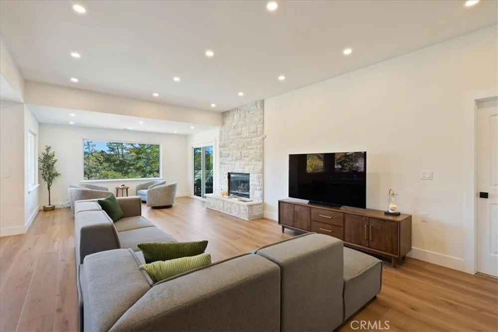 220 Selma Pismo Beach, CA 93449