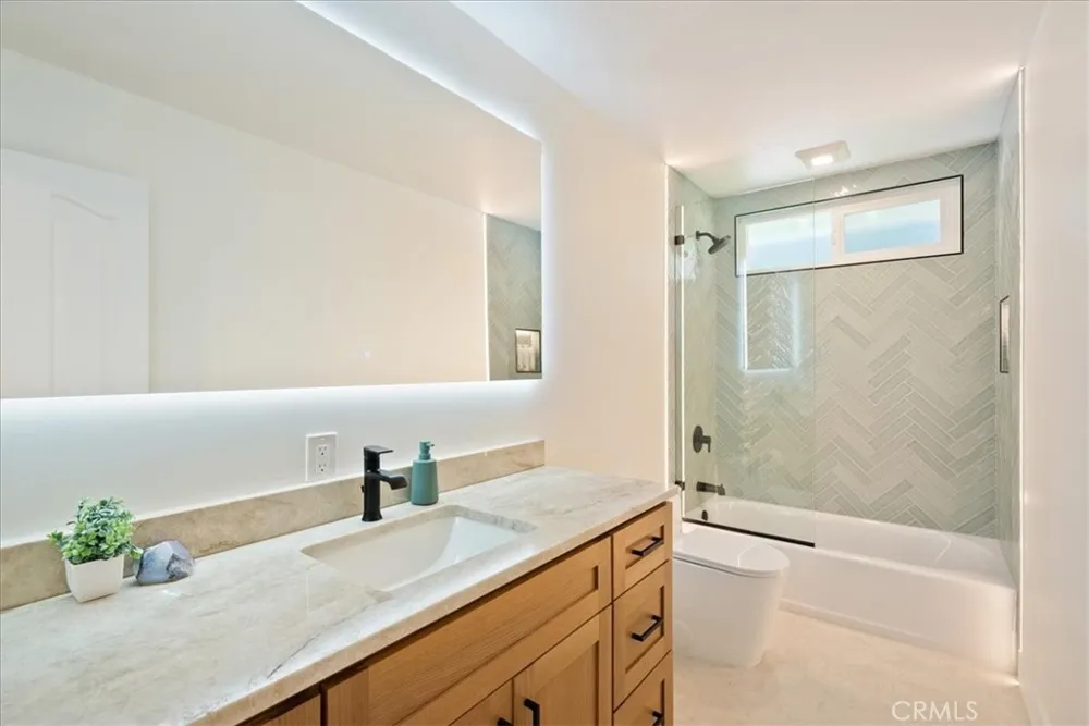 220 Selma Pismo Beach, CA 93449