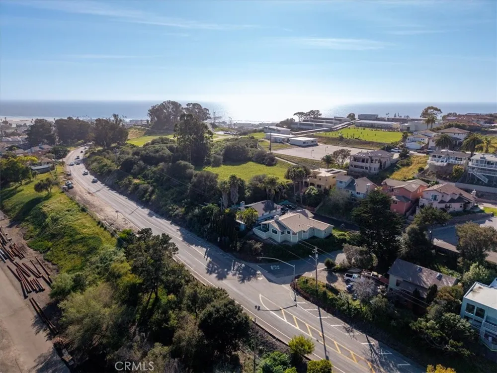 220 Selma Pismo Beach, CA 93449