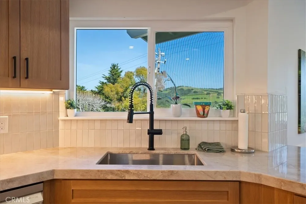 220 Selma Pismo Beach, CA 93449