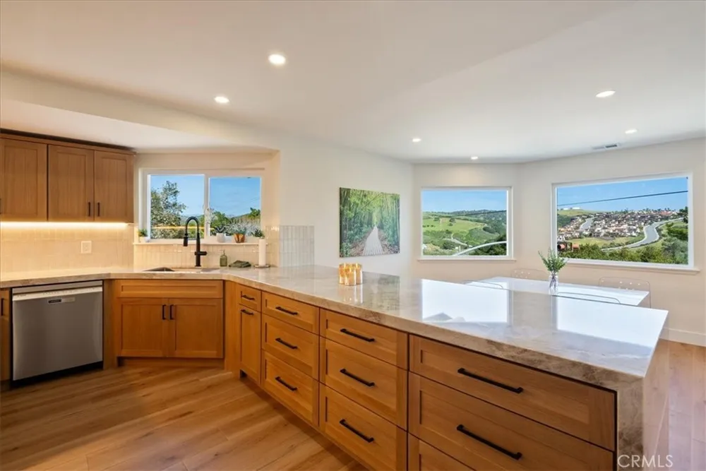 220 Selma Pismo Beach, CA 93449