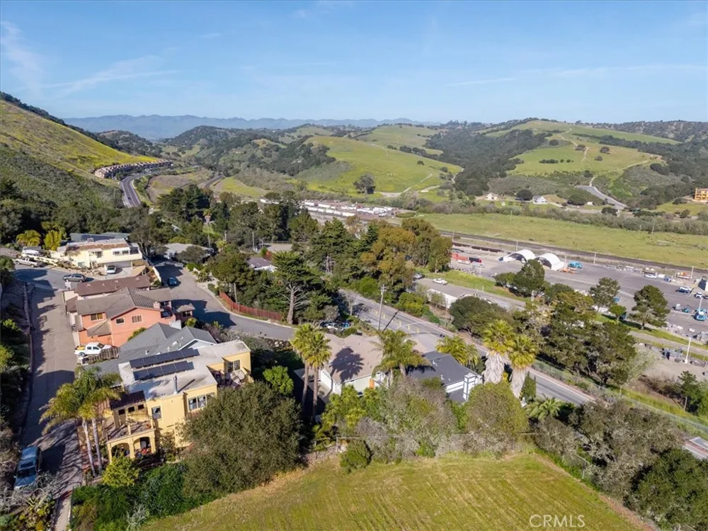 220 Selma Pismo Beach, CA 93449