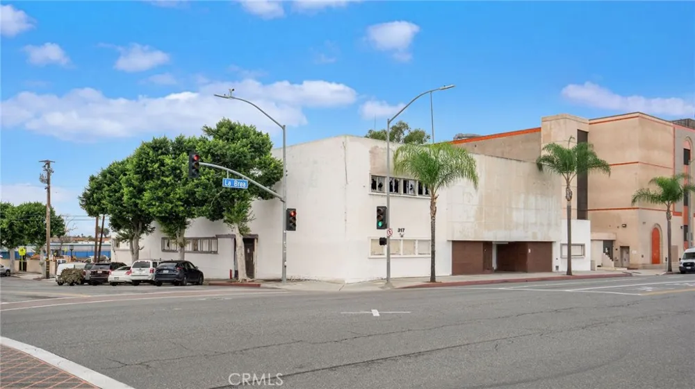 317 S La Brea Inglewood, CA 90301