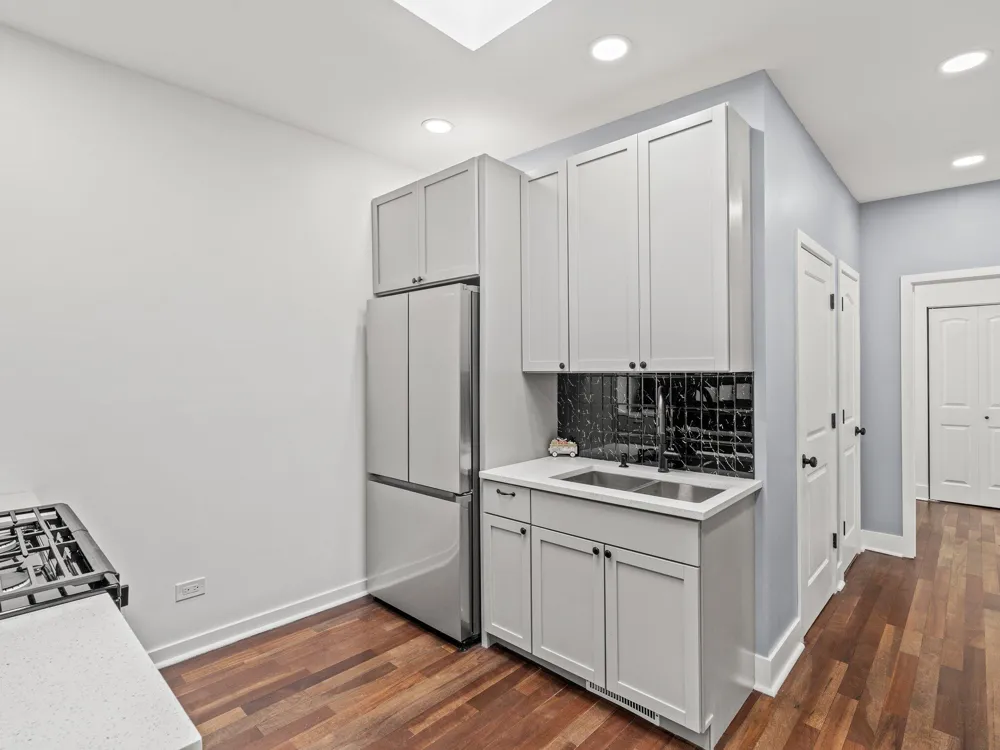 4004 Euclid Avenue East Chicago, IN 46312
