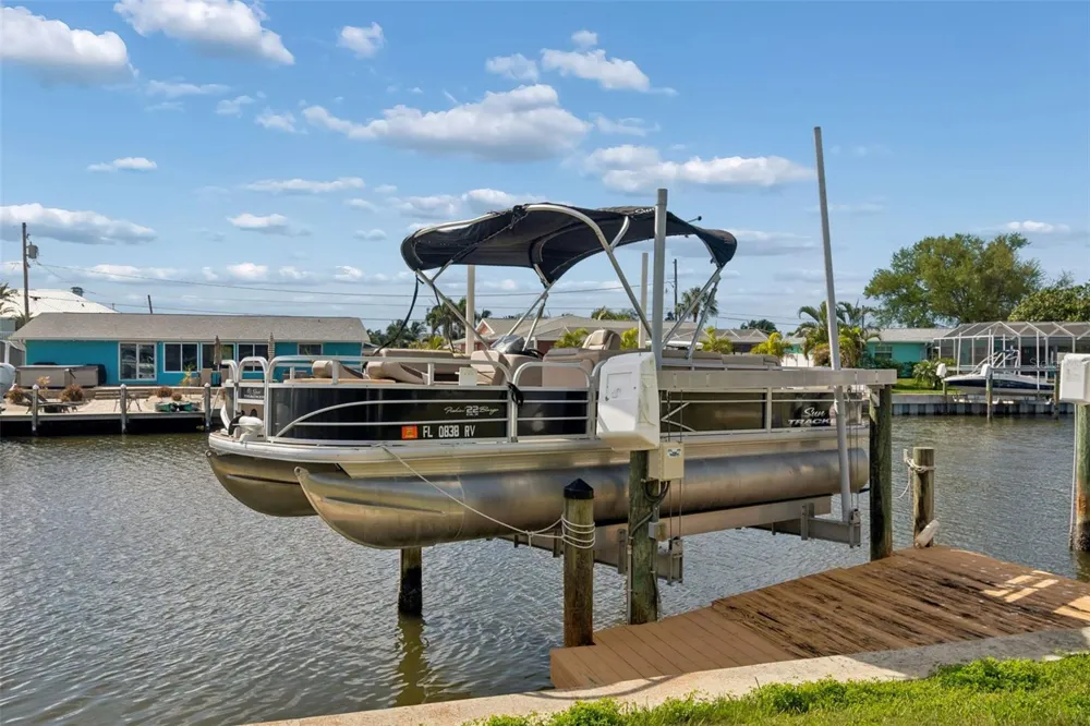 10443 WATERBIRD WAY Bradenton, FL 34209