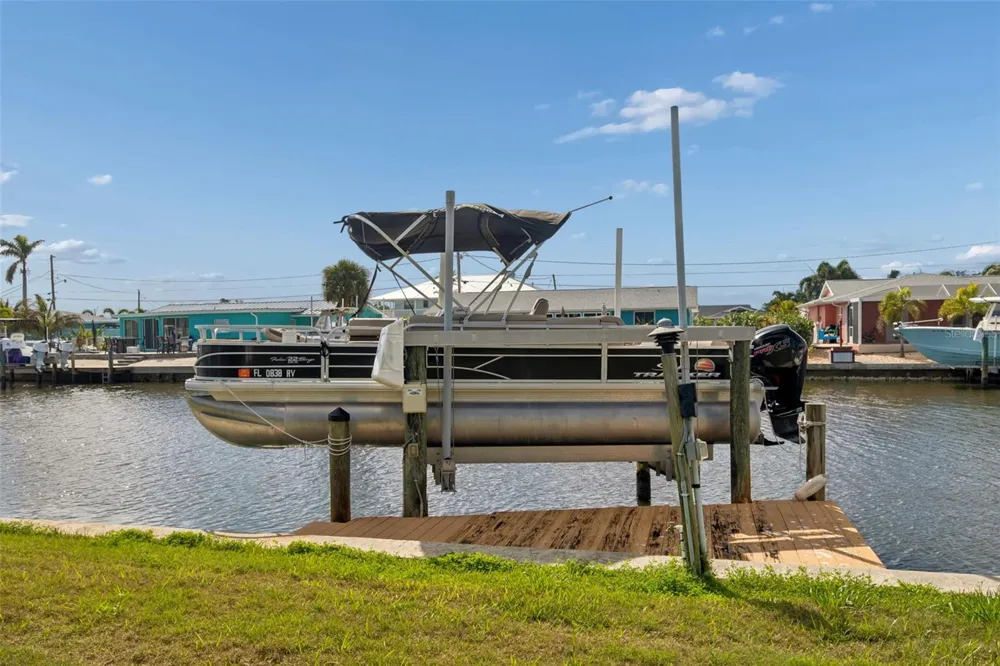 10443 WATERBIRD WAY Bradenton, FL 34209