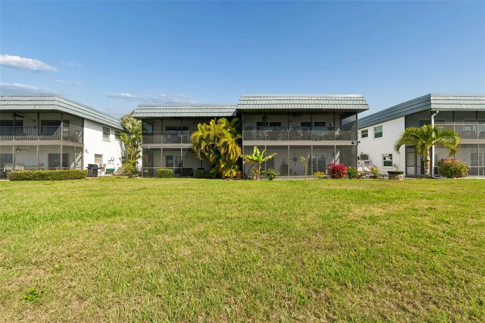 10443 WATERBIRD WAY Bradenton, FL 34209