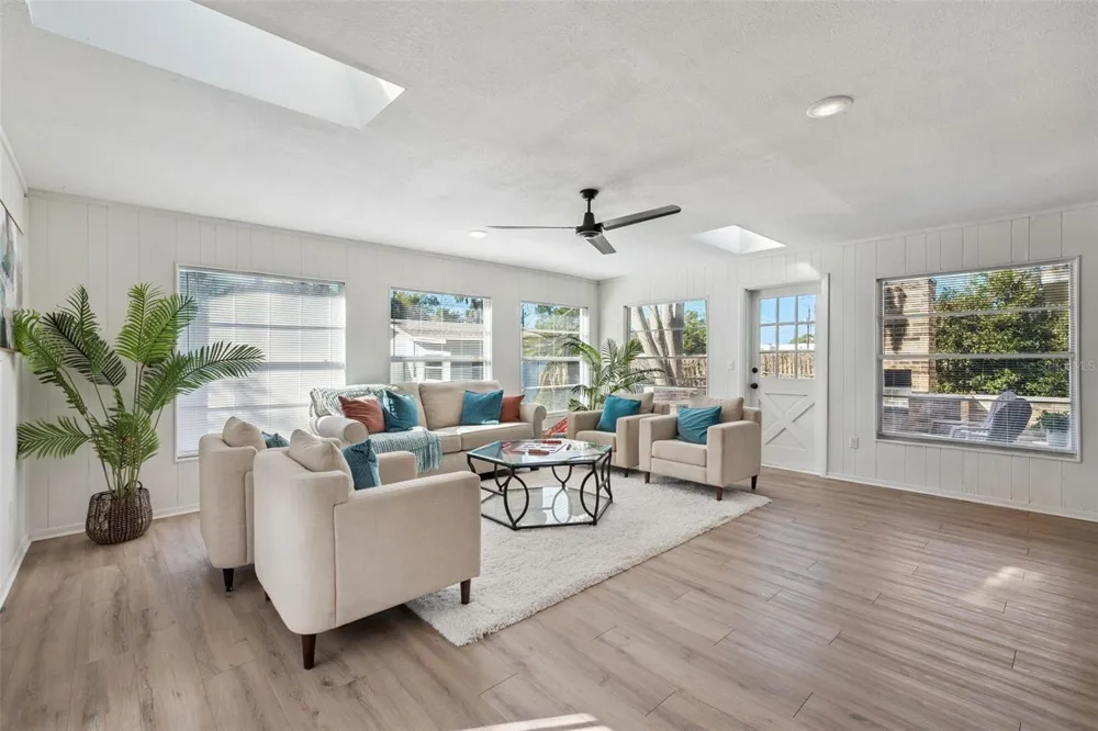 140 E FAITH TERRACE Maitland, FL 32751