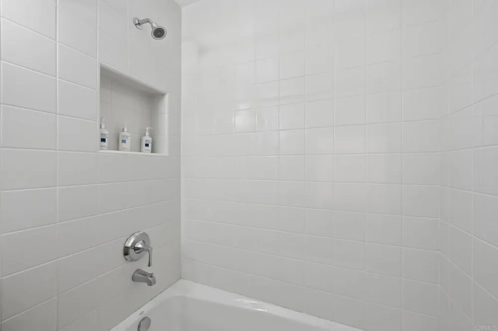 1820 Coast Boulevard Del Mar, CA 92014