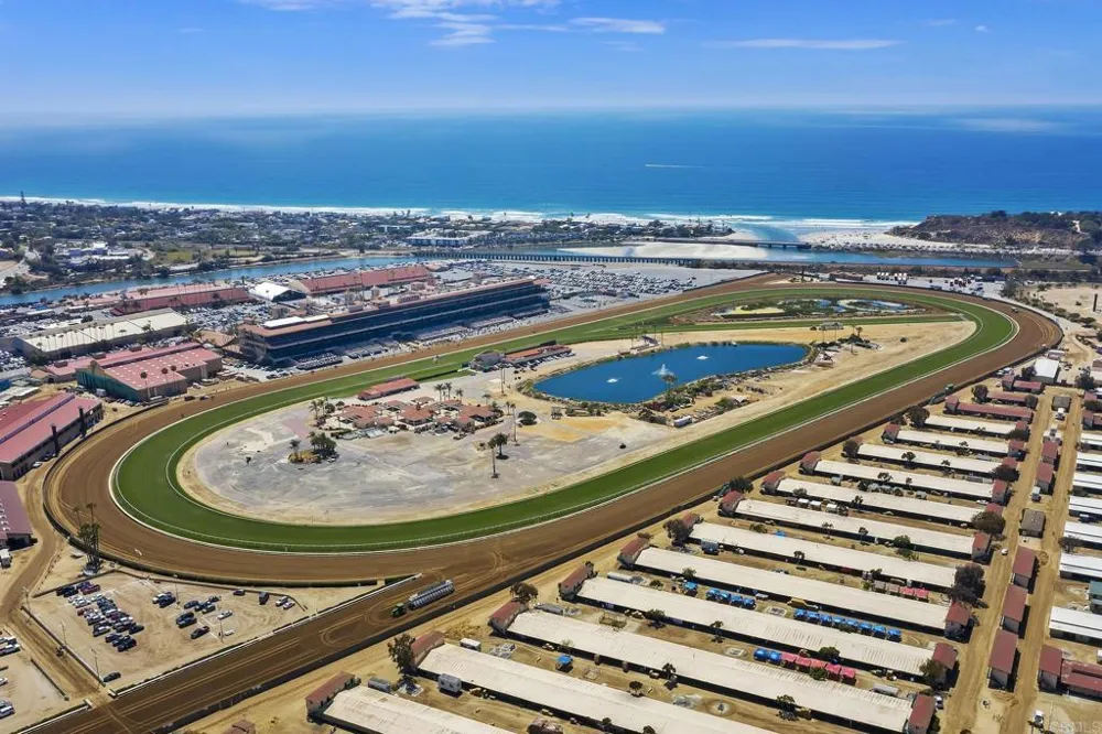 1820 Coast Boulevard Del Mar, CA 92014
