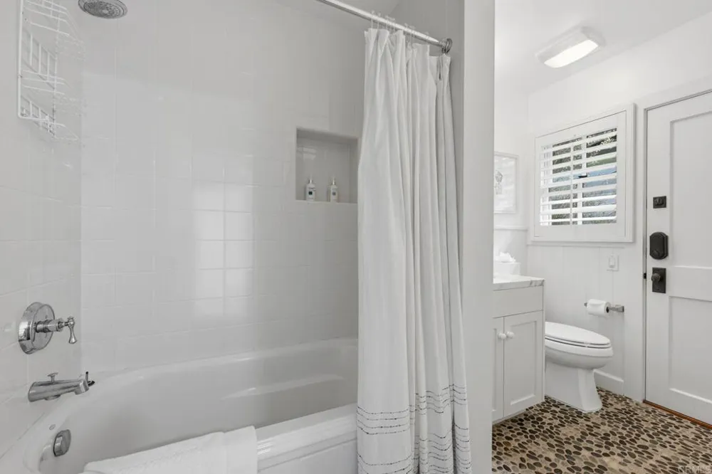 1820 Coast Boulevard Del Mar, CA 92014