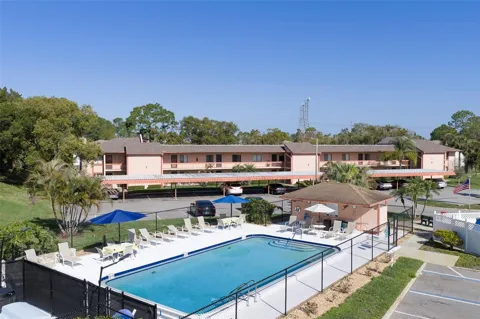 110 LAKESIDE COURT #110