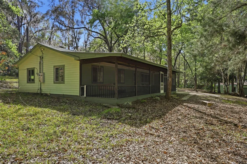 8856 NW 230TH STREET Micanopy, FL 32667
