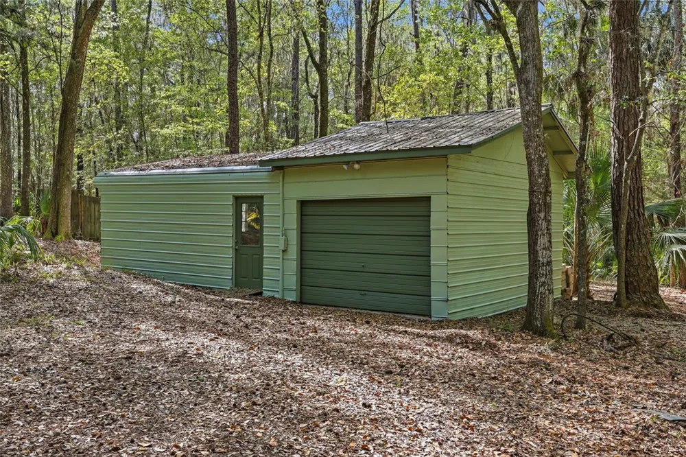 8856 NW 230TH STREET Micanopy, FL 32667