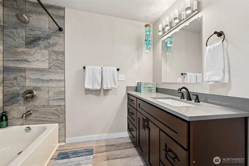 34 4th Street S Pacific Beach, WA 98571
