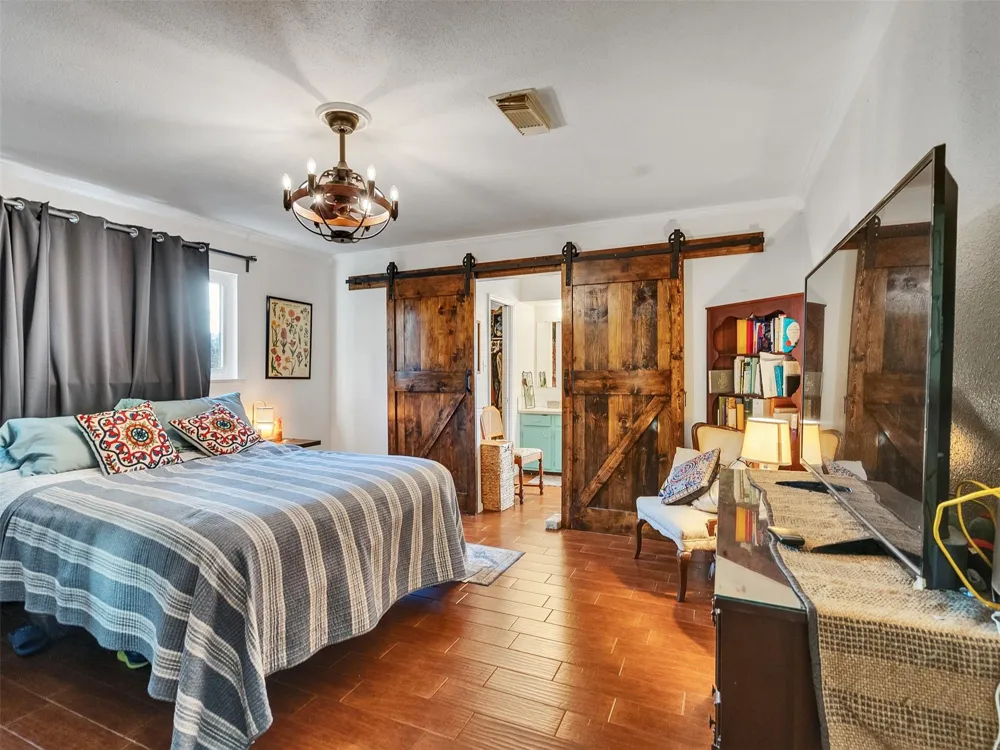 7282 Shady Corners Lane Houston, TX 77040