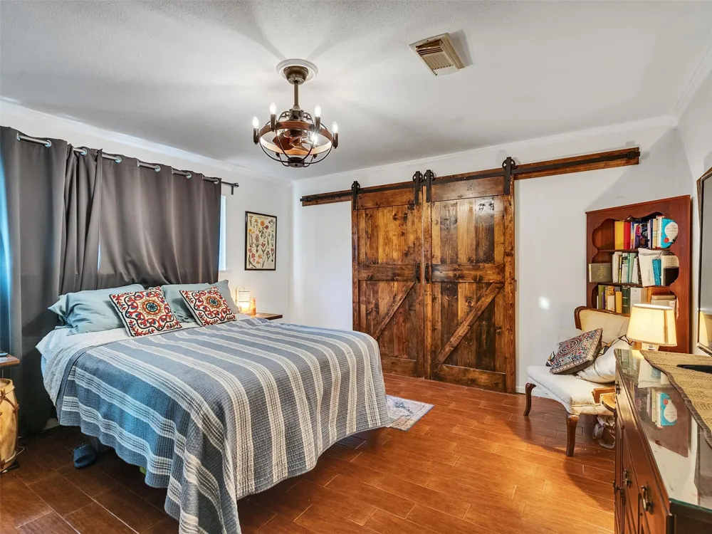 7282 Shady Corners Lane Houston, TX 77040