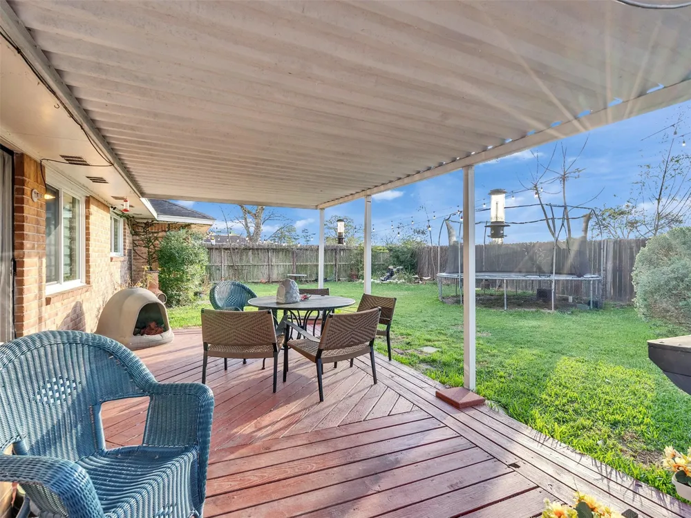 7282 Shady Corners Lane Houston, TX 77040