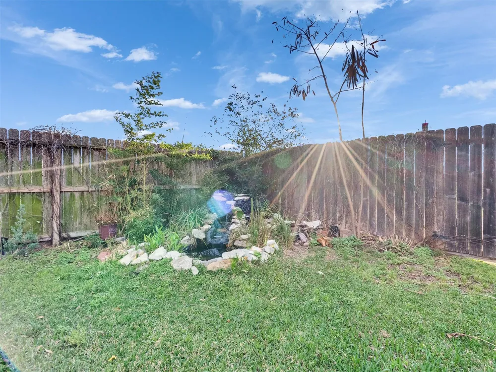 7282 Shady Corners Lane Houston, TX 77040