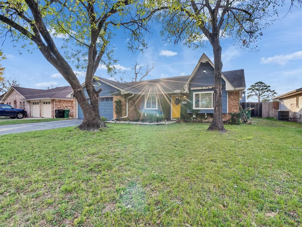 7282 Shady Corners Lane Houston, TX 77040