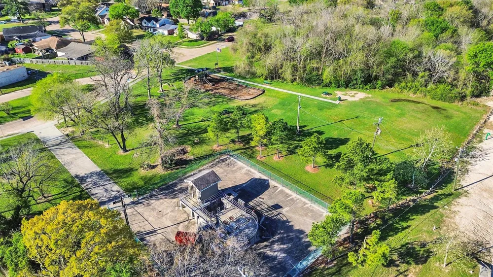 7282 Shady Corners Lane Houston, TX 77040