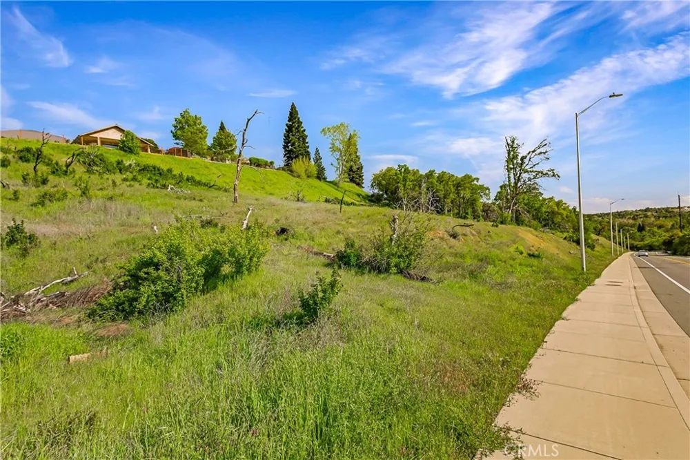 166 Quartz Hill Road Redding, CA 96003