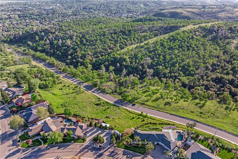 166 Quartz Hill Road Redding, CA 96003