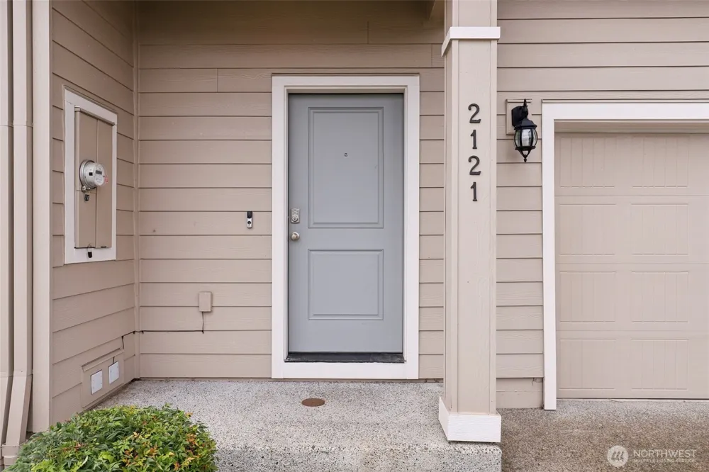 2121 NE 118th Place Vancouver, WA 98684
