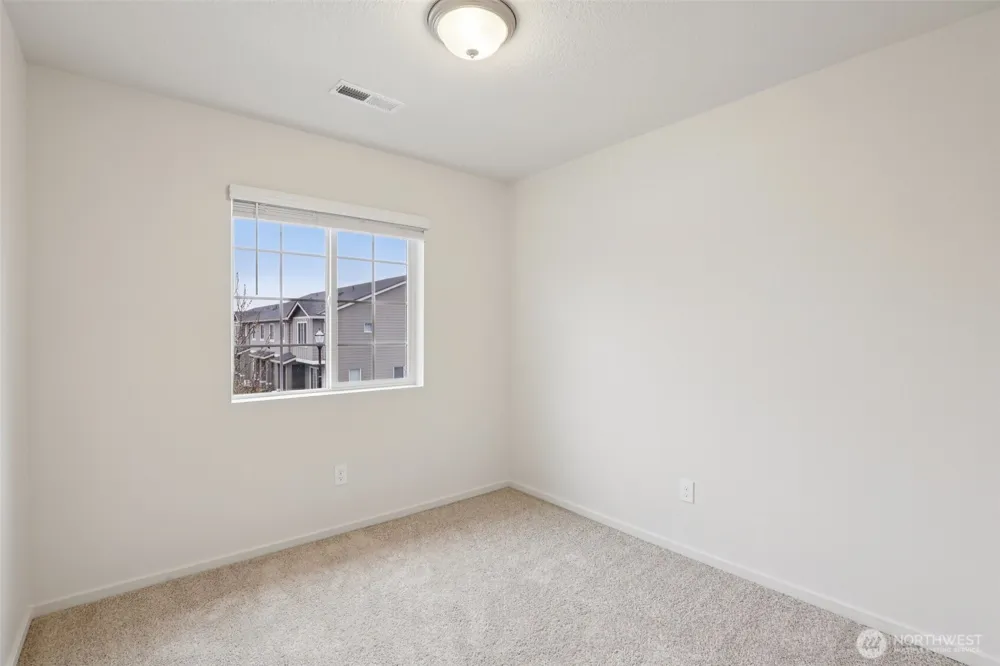 2121 NE 118th Place Vancouver, WA 98684