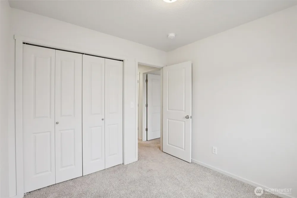 2121 NE 118th Place Vancouver, WA 98684