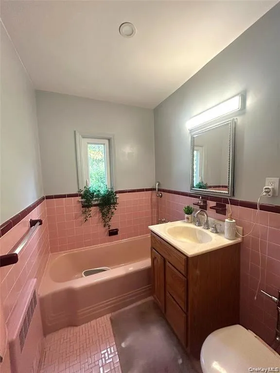 65-43 Alderton Street Rego Park, NY 11374
