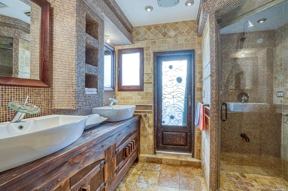 959 S End Road Woodmere, NY 11598
