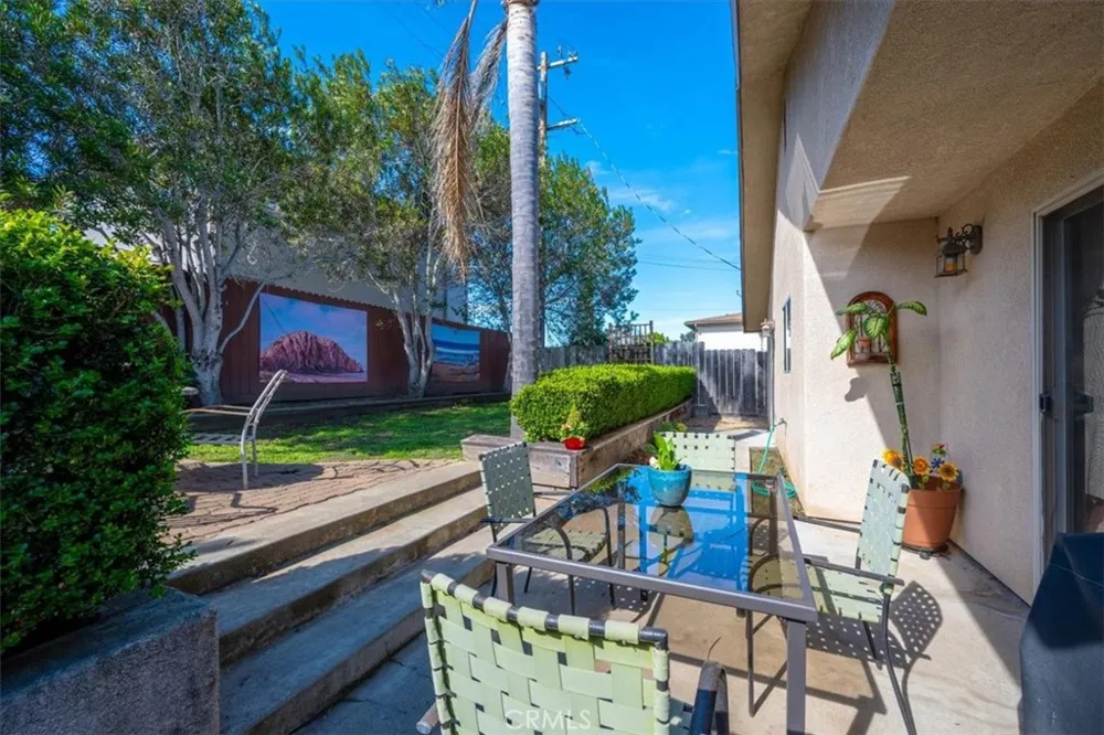 960 Las Tunas Morro Bay, CA 93442