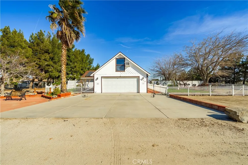 5849 East Avenue T8 Palmdale, CA 93552