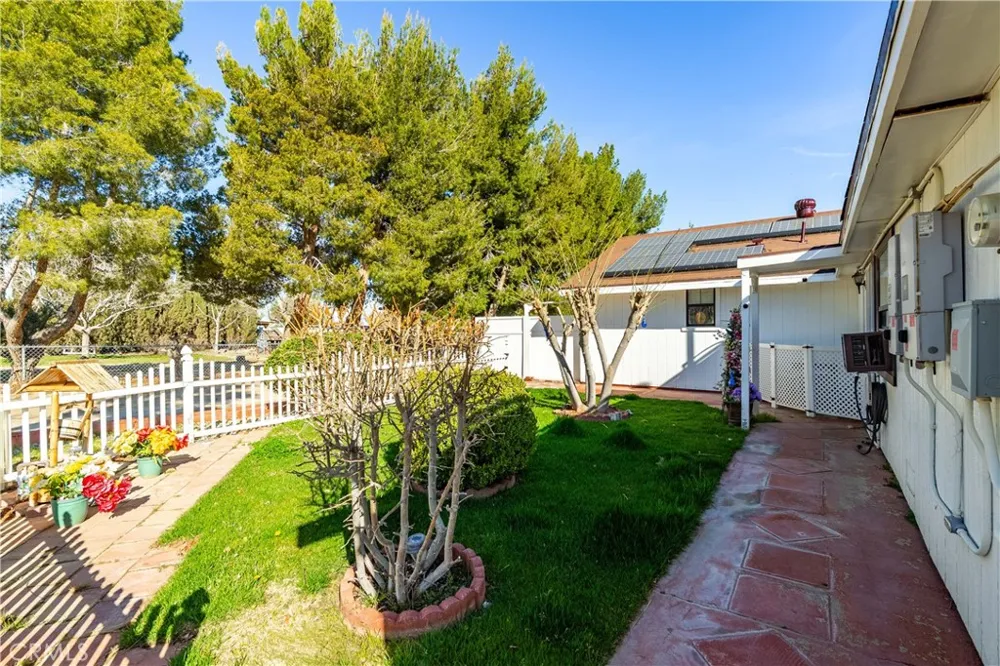 5849 East Avenue T8 Palmdale, CA 93552