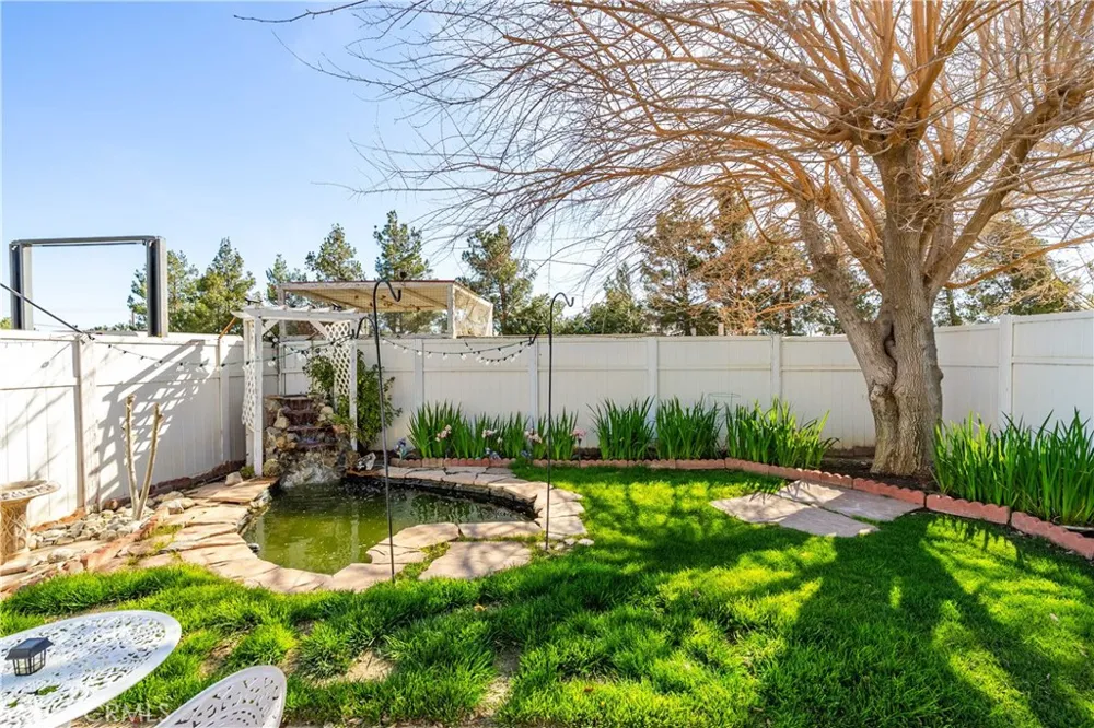 5849 East Avenue T8 Palmdale, CA 93552