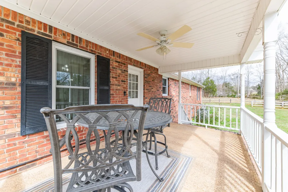 2644 Scribners Mill Rd Culleoka, TN 38451