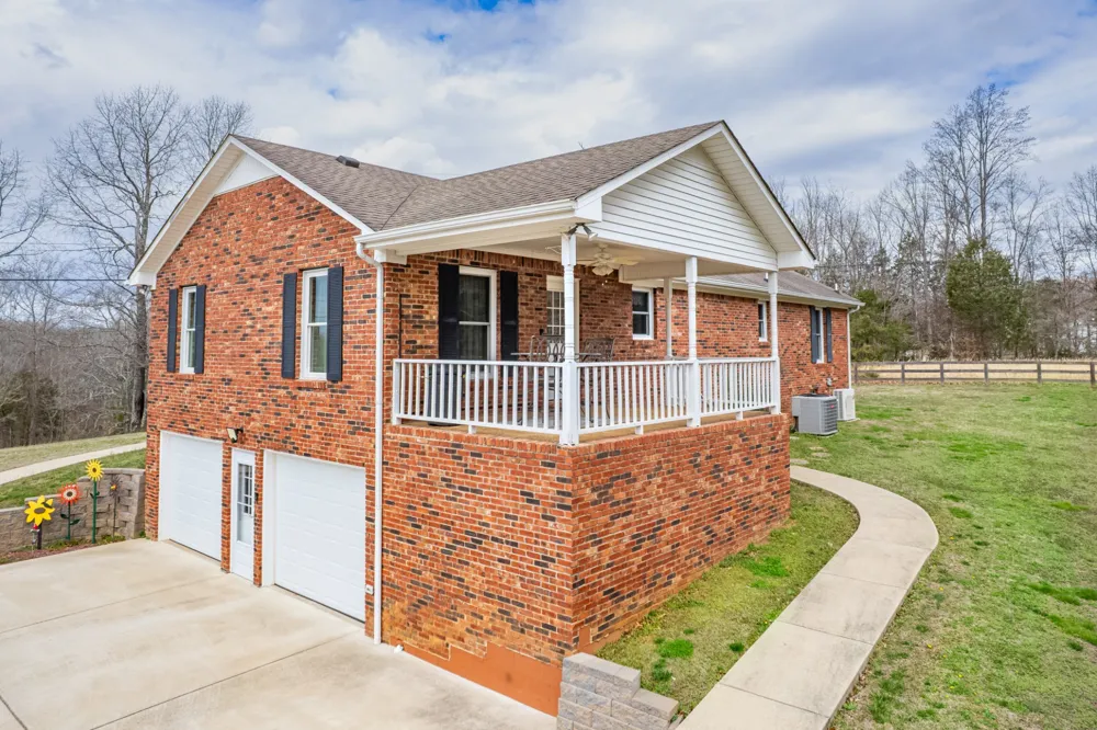 2644 Scribners Mill Rd Culleoka, TN 38451