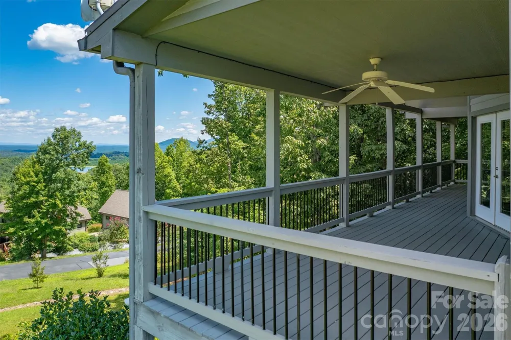 2262 Grandview Peaks Drive Nebo, NC 28761