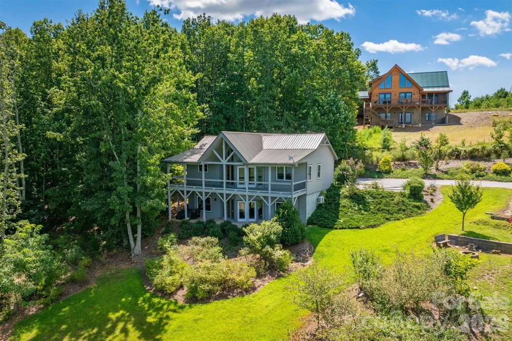 2262 Grandview Peaks Drive Nebo, NC 28761