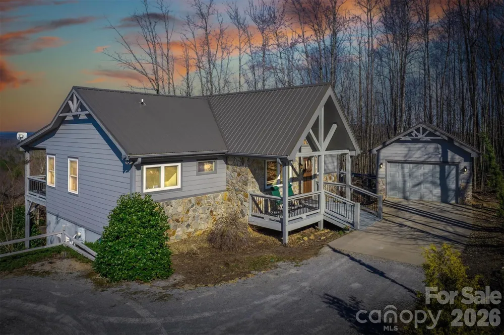 2262 Grandview Peaks Drive Nebo, NC 28761