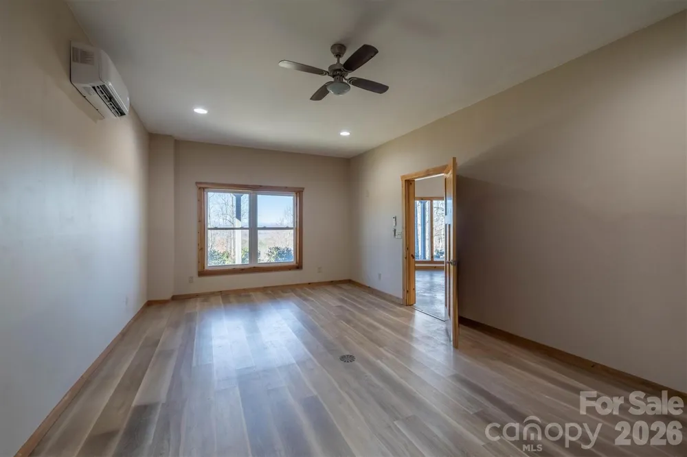2262 Grandview Peaks Drive Nebo, NC 28761