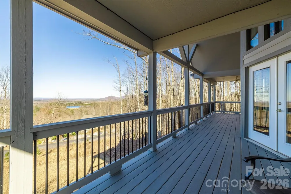 2262 Grandview Peaks Drive Nebo, NC 28761