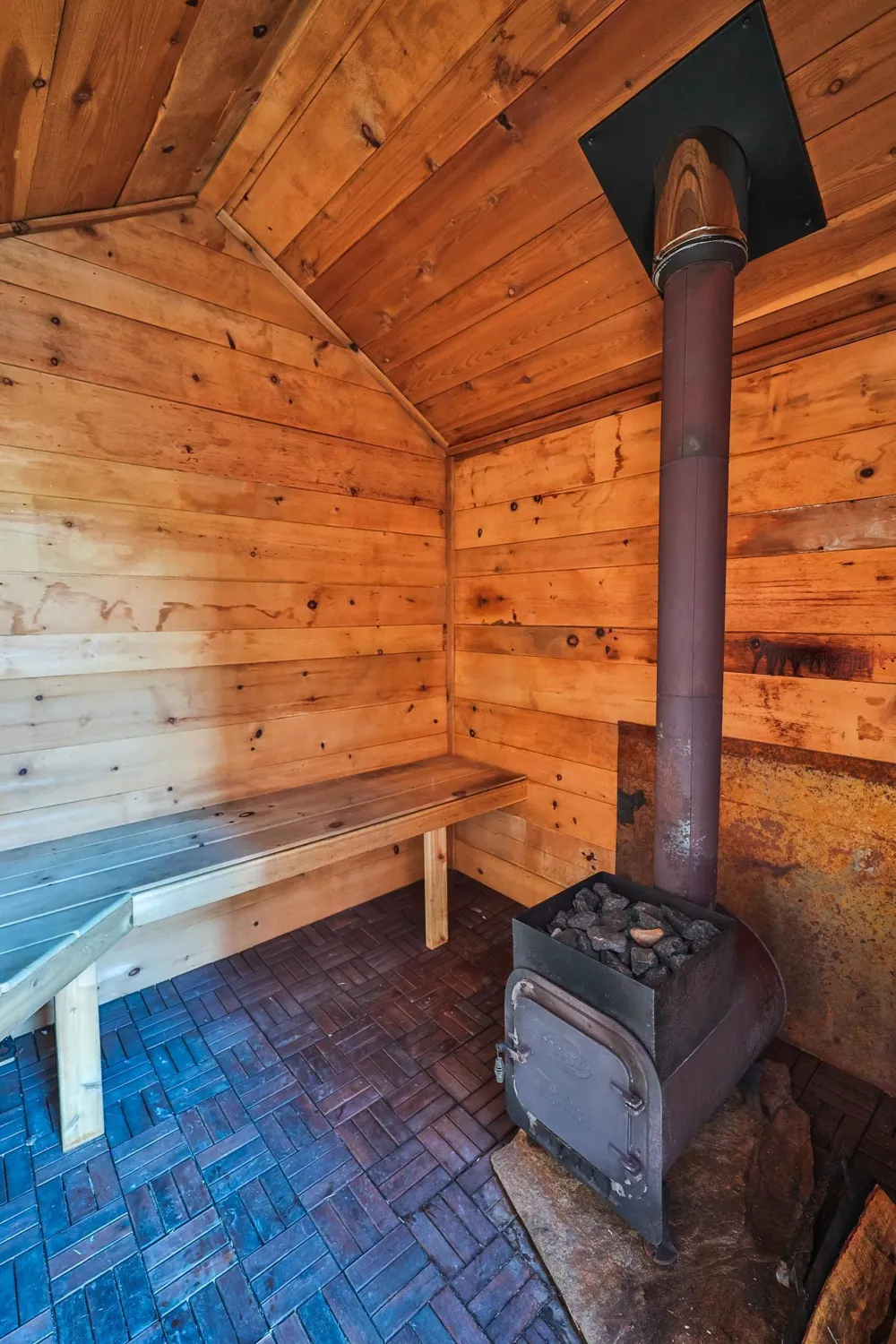 393 West Avenue Nevis, MN 56467