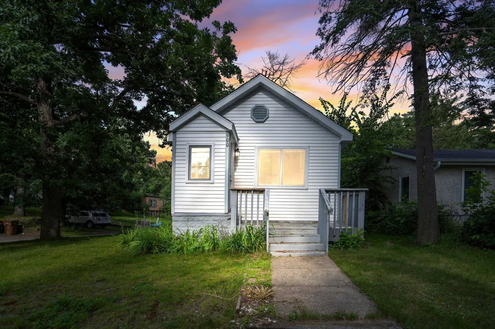 100 Warner Avenue S Mahtomedi, MN 55115