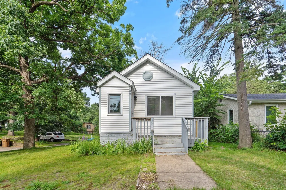 100 Warner Avenue S Mahtomedi, MN 55115