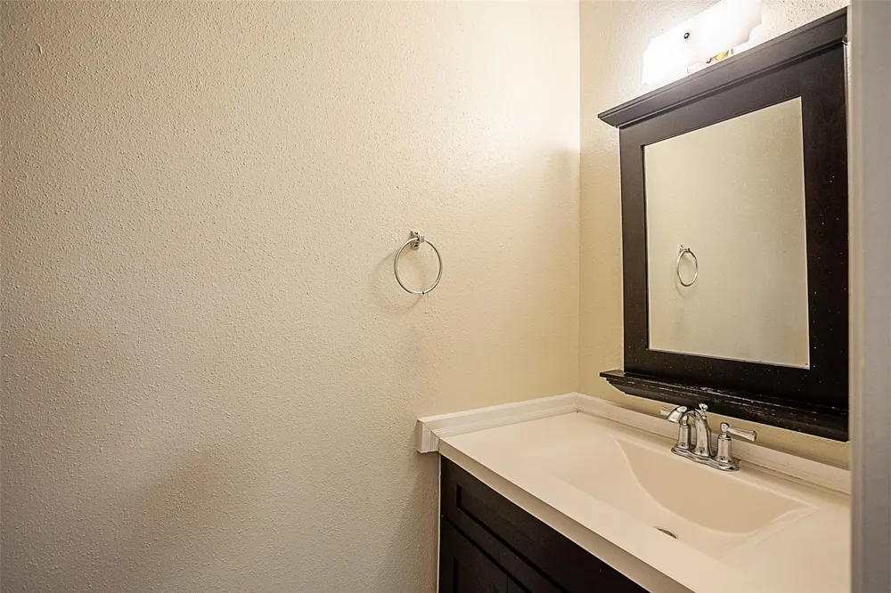 4150 Crow Road #10 Beaumont, TX 77706