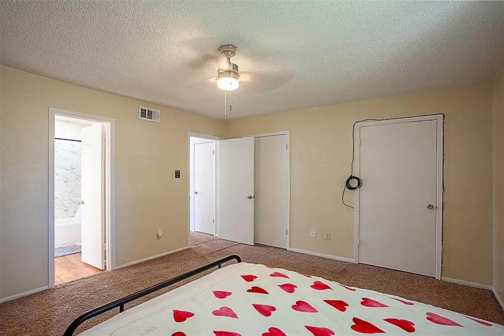 4150 Crow Road #10 Beaumont, TX 77706