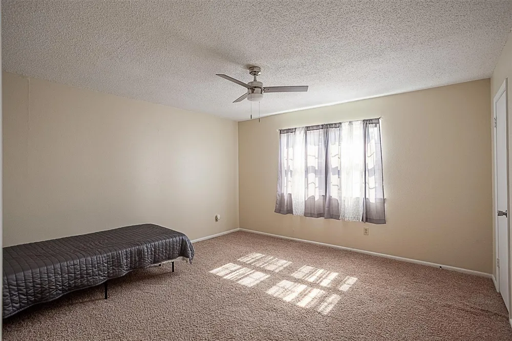 4150 Crow Road #10 Beaumont, TX 77706